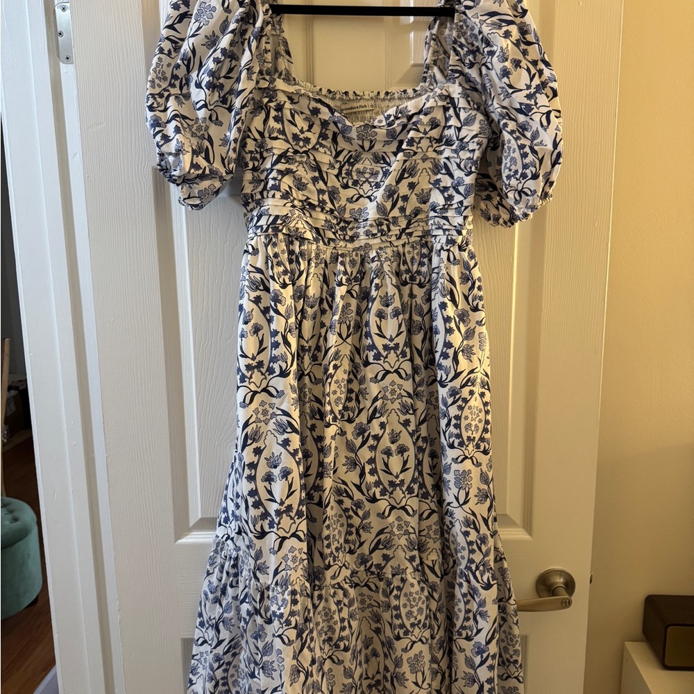 Abercrombie & Fitch Blue and White Puff Sleeve Dress